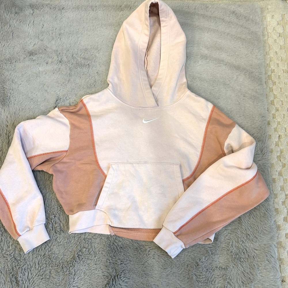 Nike pink cropped hoodie
size: S
